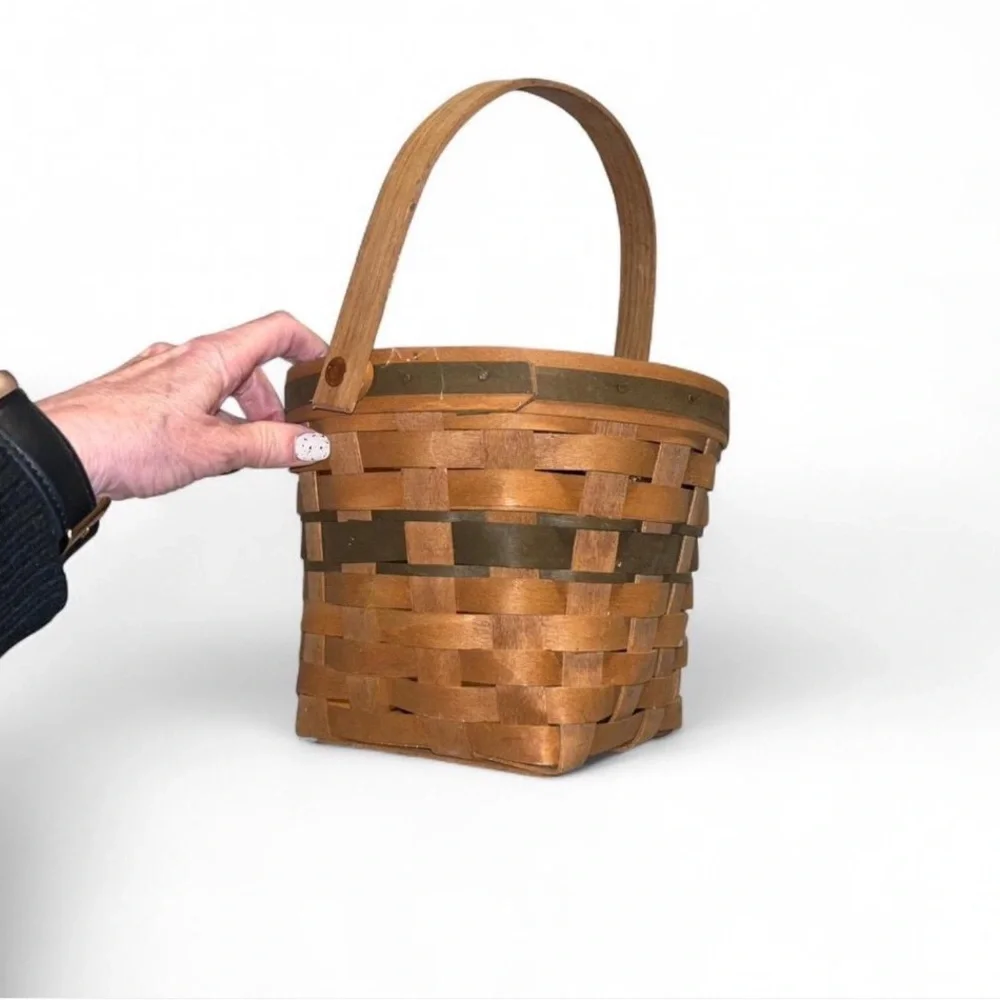 Longaberger Brown and Olive Woven Basket 1988 Christmas Collection Poinsettia